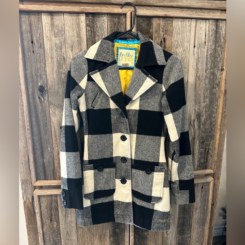 Billabong pea coat size XS